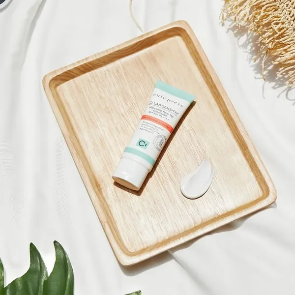 Cute Press CI-Lab Sensitiv Ultra Mild Tone Up Sunscreen SPF 50+ PA ++++